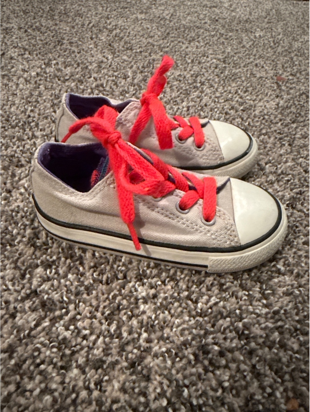 Converse Toddler Gray Sneakers with Red Laces Size 7c Toddler Girl